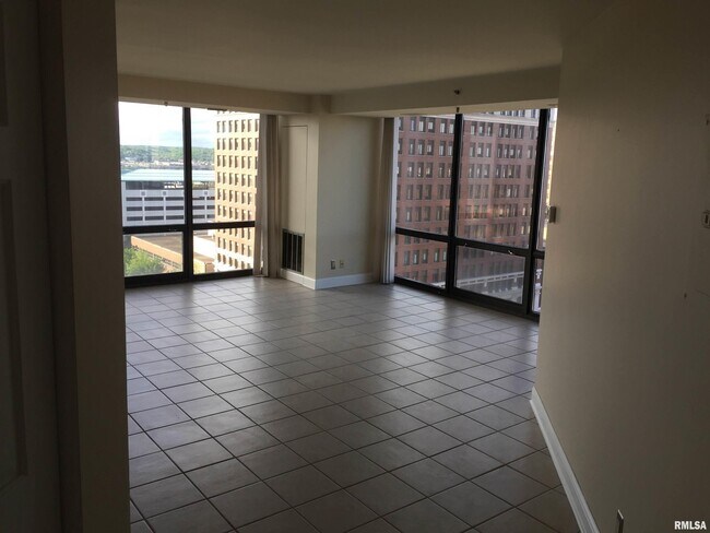 Foto del edificio - 125 SW Jefferson Ave