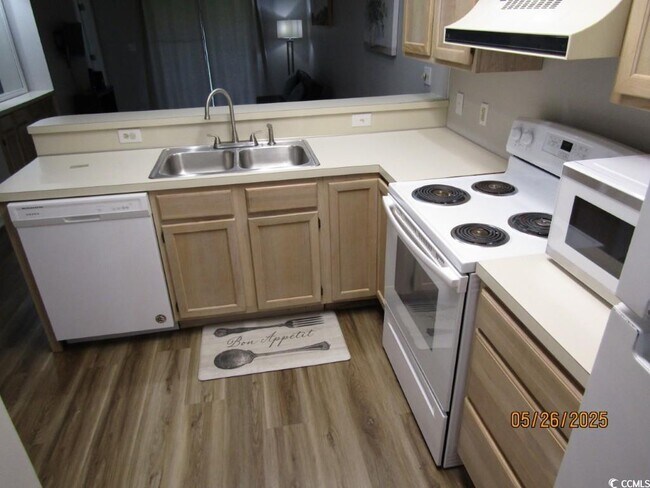 Foto del edificio - 4103 Pinehurst Cir