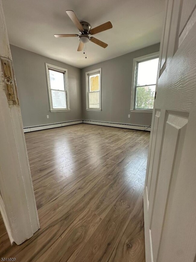 Building Photo - 31 Union St