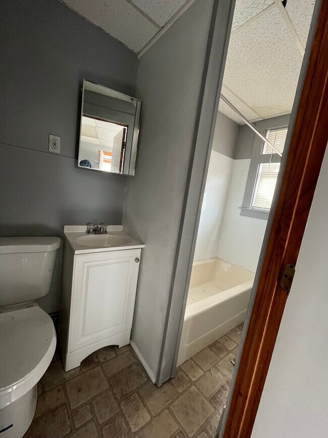 Foto del edificio - 25 Maine Ave