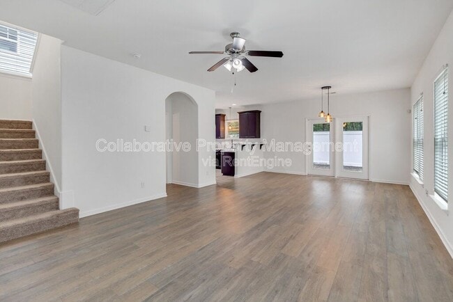 Foto del edificio - 590 Summer Hill Way