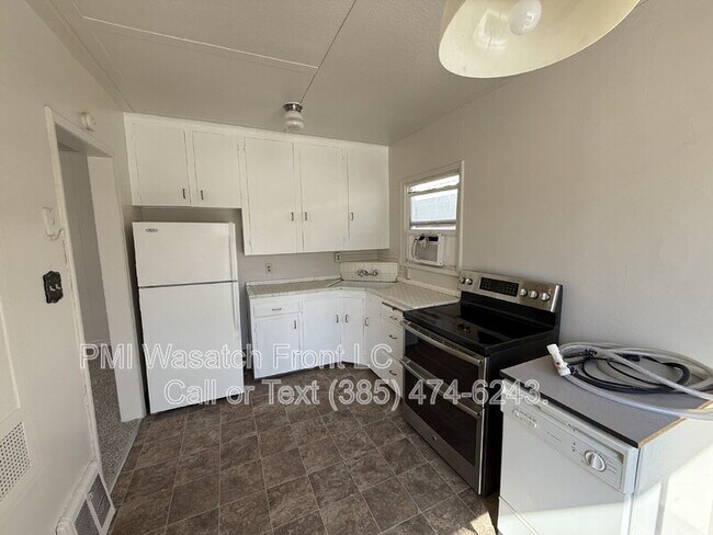 Building Photo - 147 E 1700 S