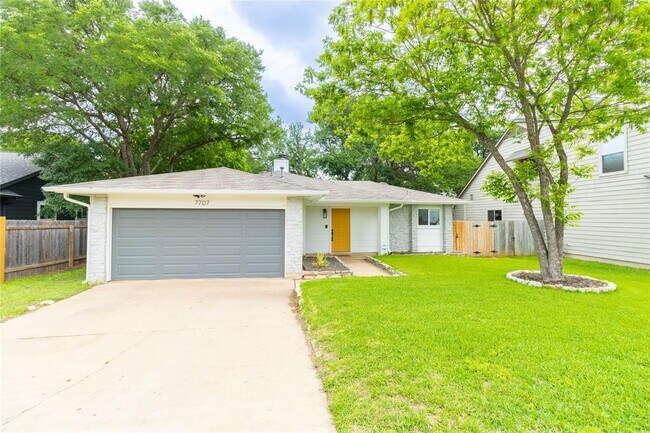 Foto del edificio - 7707 Copano Dr