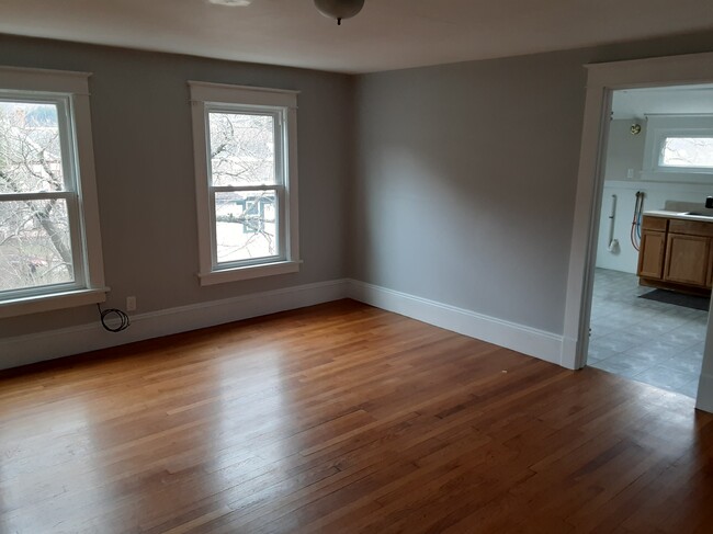 Dining Room - 37 Wall St