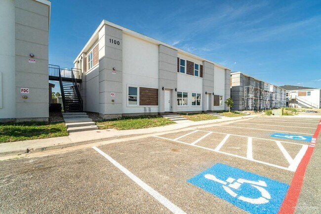 Foto del edificio - 15 E Yuma Ave