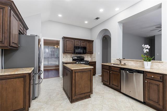 Building Photo - 7912 Brijetta Dr