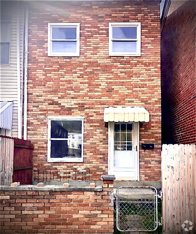 Building Photo - 2315 Eoff St