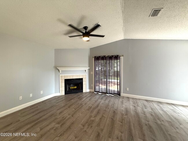 Building Photo - 1033 Sea Hawk Dr