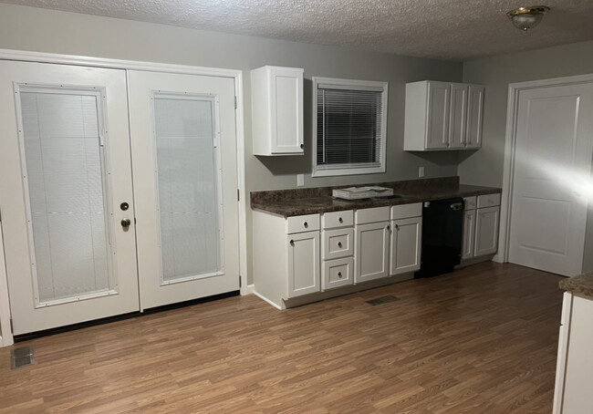 Kitchen - 97 Mitchell Dr