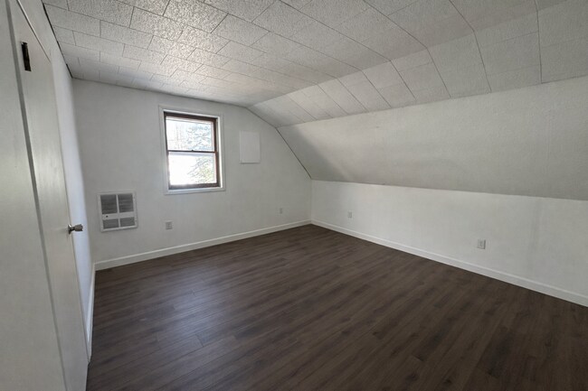 Foto del edificio - 7547-7549 W Lake St