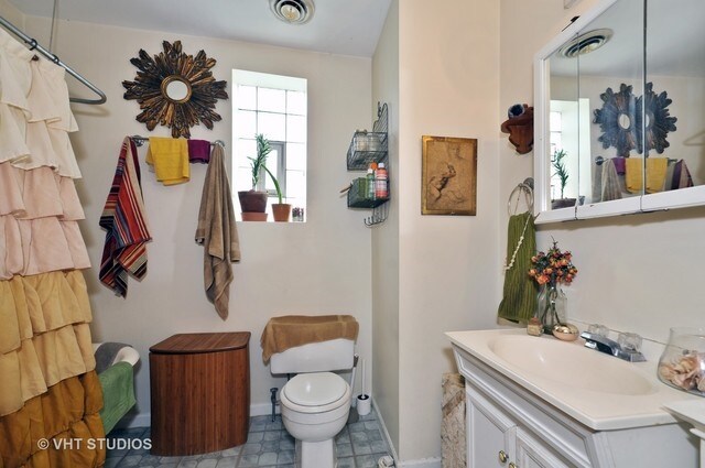 Building Photo - 1731 W Potomac Ave