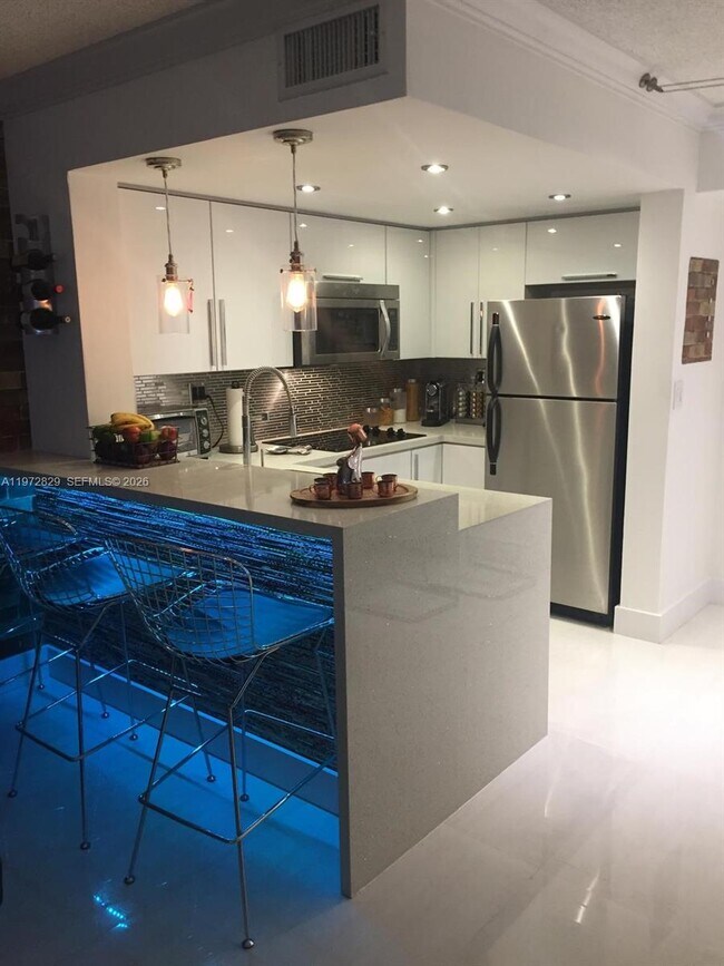 Foto del edificio - 665 NW 85th Pl