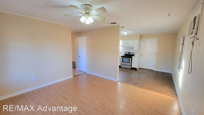 Foto del edificio - 3 br, 1 bath House - 4608 BIRDWELL