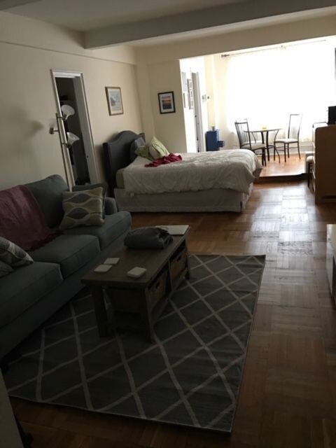 Primary Photo - 141 E 56th St