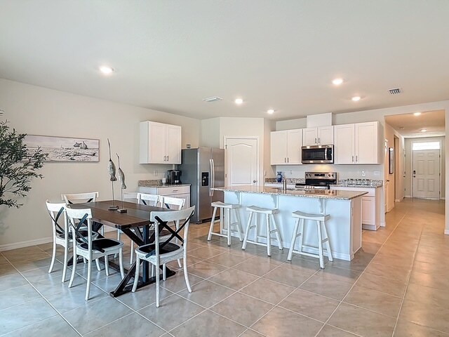 Foto del edificio - 2219 Lake Preserve Cir