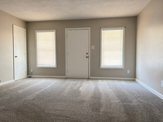 Foto del edificio - 1741 Ricardo St