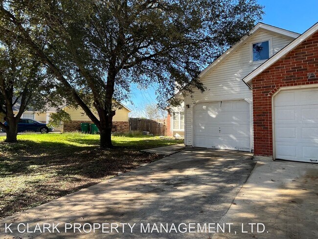 Building Photo - 2 br, 1 bath House - 9203 SHADOWCREST DR