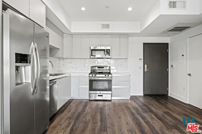 Foto del edificio - 11209 Richland Ave