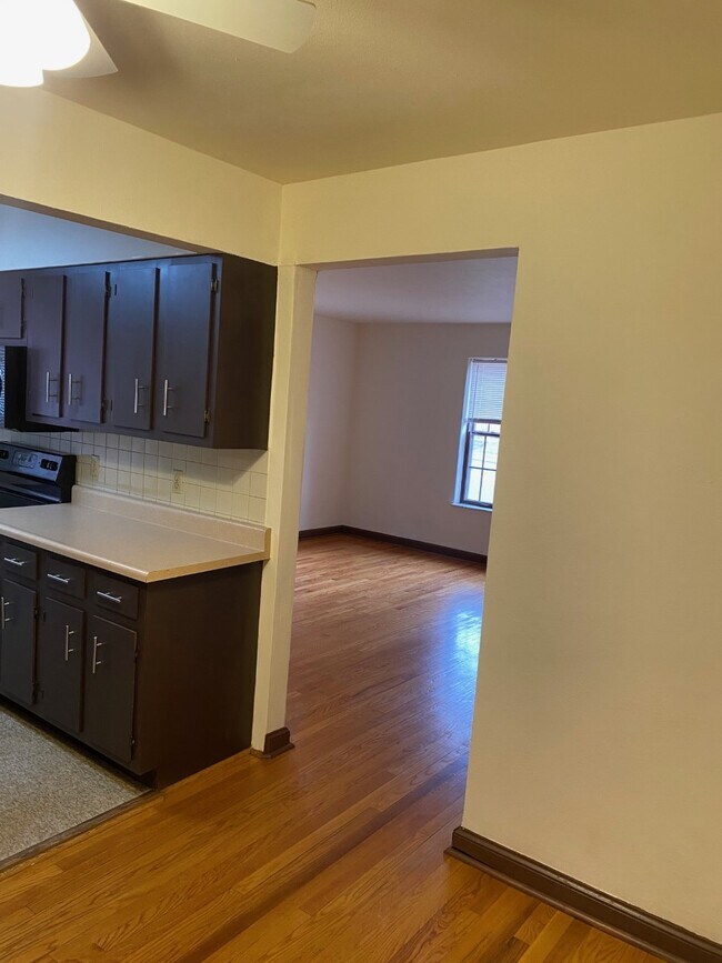 Foto del edificio - 6957 Chippewa St
