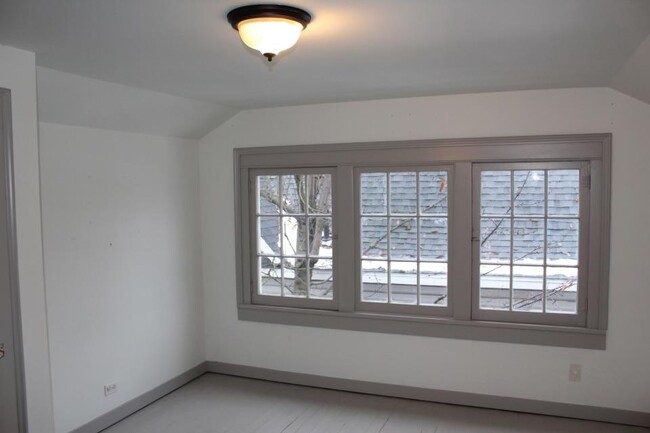 Foto del edificio - 2812 N Washington St