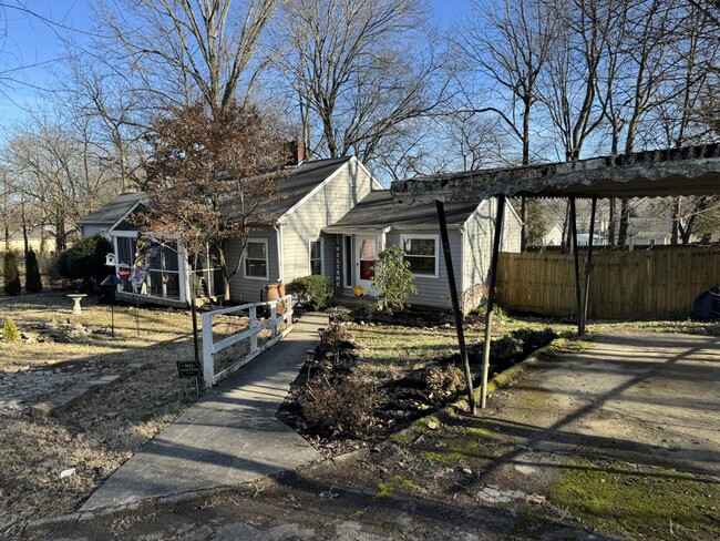 Carport & Walkway - 2406 Highland Dr