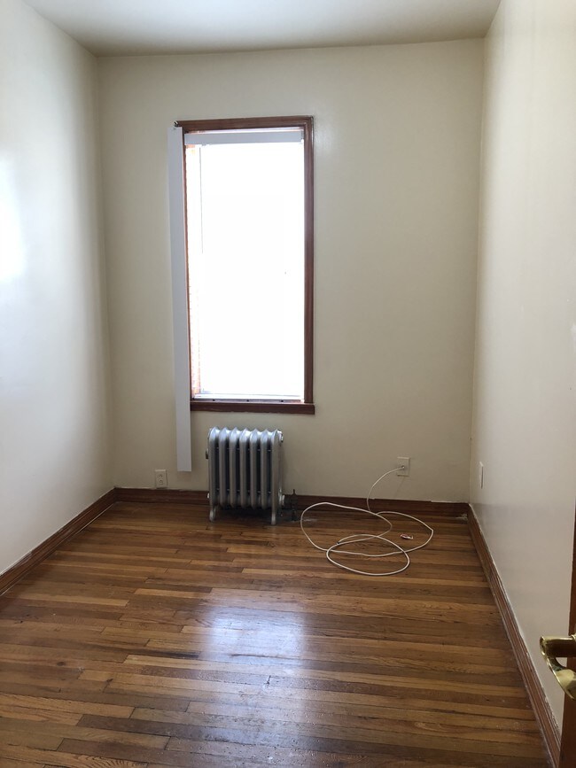 Building Photo - 724 Bay Ridge Ave