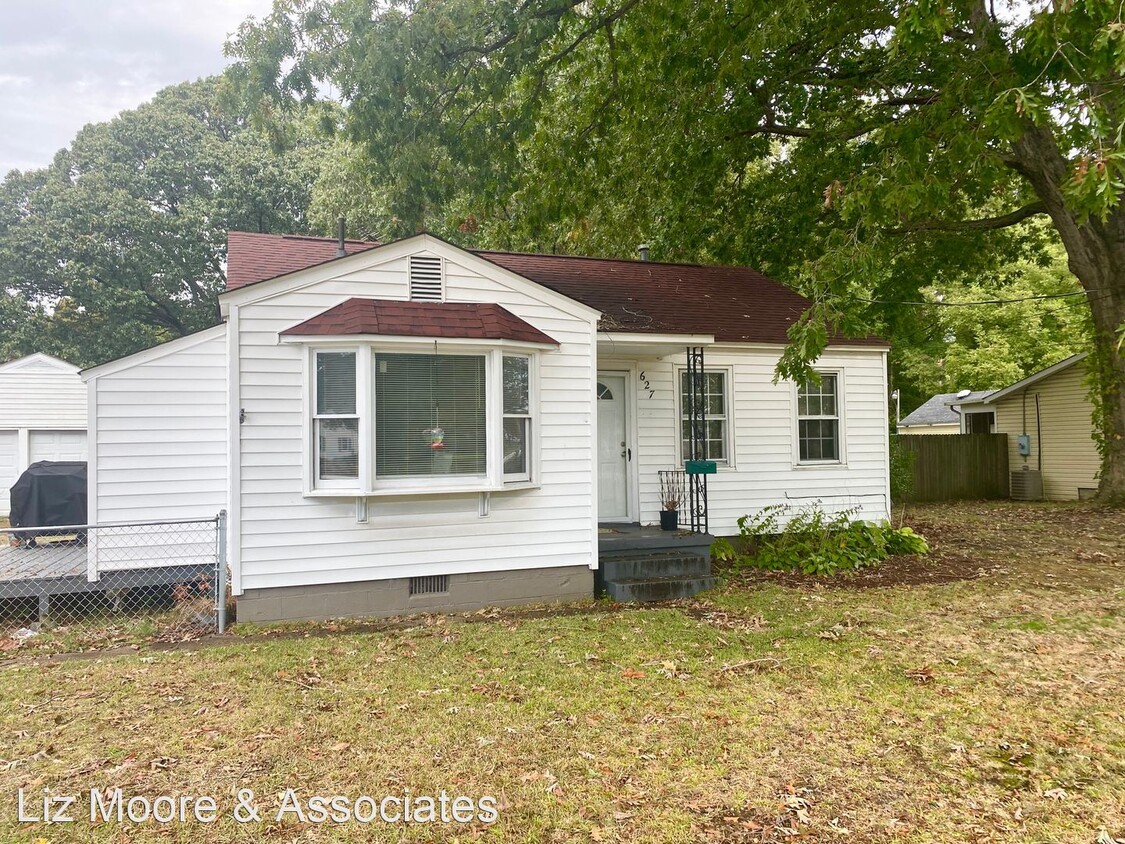 Primary Photo - 2 br, 1 bath House - 627 Briarfield Road