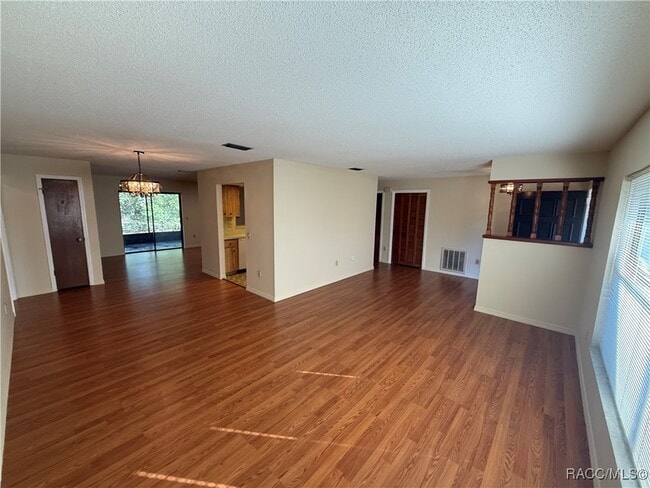 Building Photo - 6191 E Tenison St