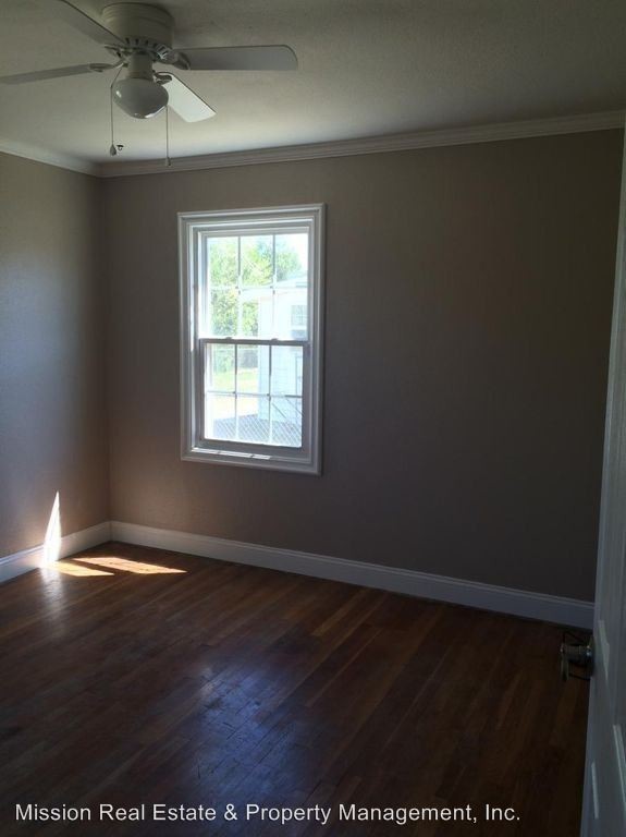 Building Photo - 2 br, 1 bath House - 2706 W Longview Dr