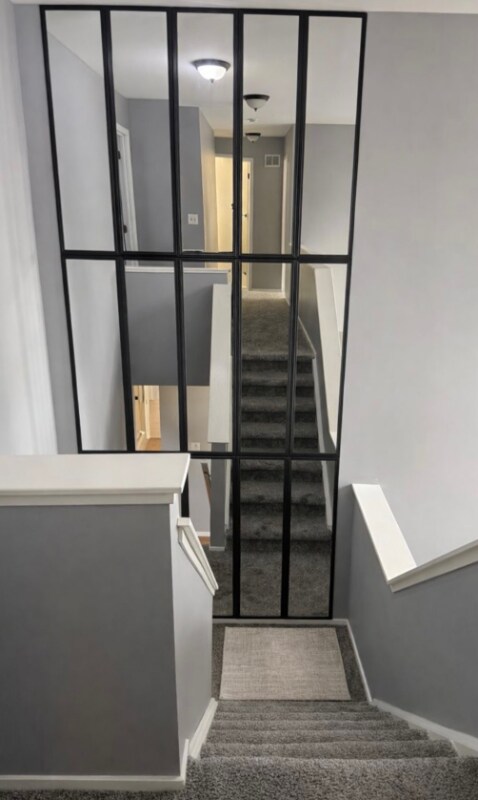 Foto del edificio - 725 Hamilton Ct