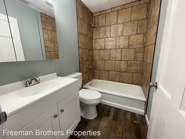 Building Photo - 2 br, 1 bath House - 120 15th Street