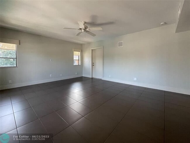 Building Photo - 64 Isle of Venice Dr