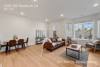 Building Photo - 1206 SW Franklin Ct