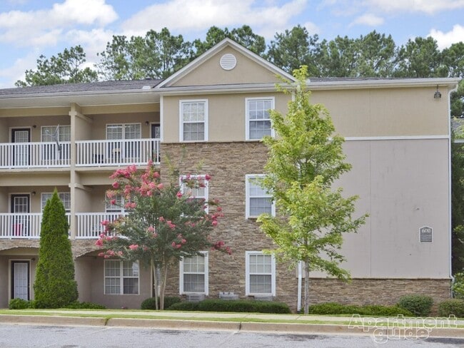 Interior Photo - Dwell @ The View