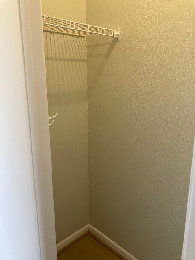 Foto del edificio - 3075 Walnut Bend Ln