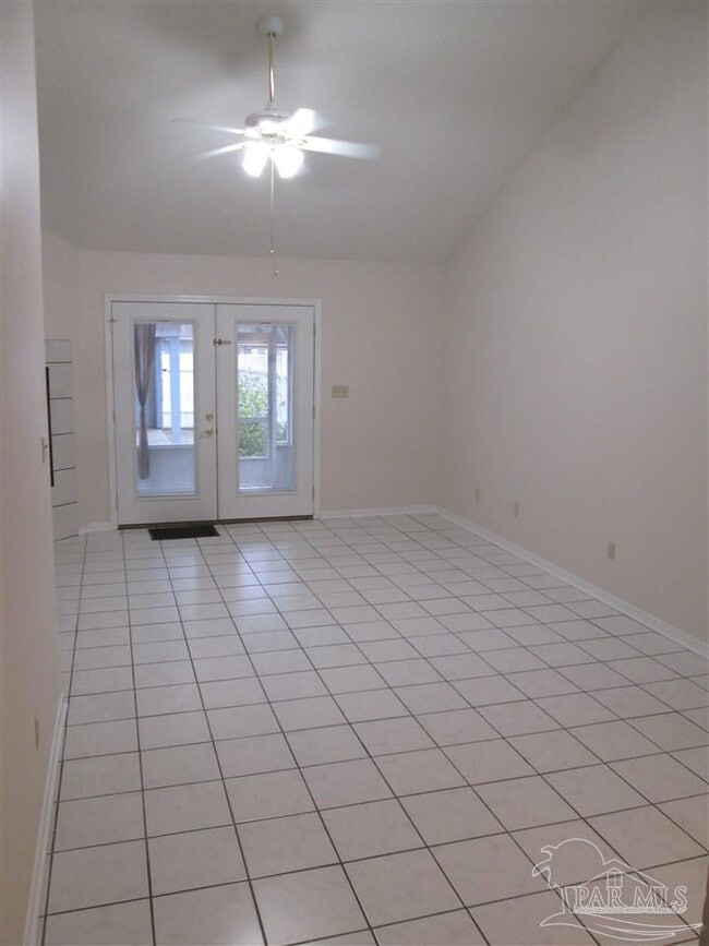 Building Photo - 175 Kevin Dr