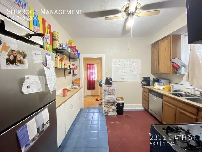 Foto del edificio - 2315 E 4th St