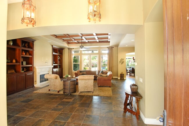 Building Photo - 81075 Giacomo Way