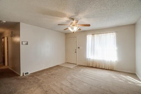 Building Photo - 2704 Tampico Dr