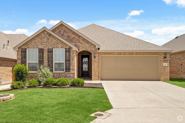 Building Photo - 2255 Oak Run Pky