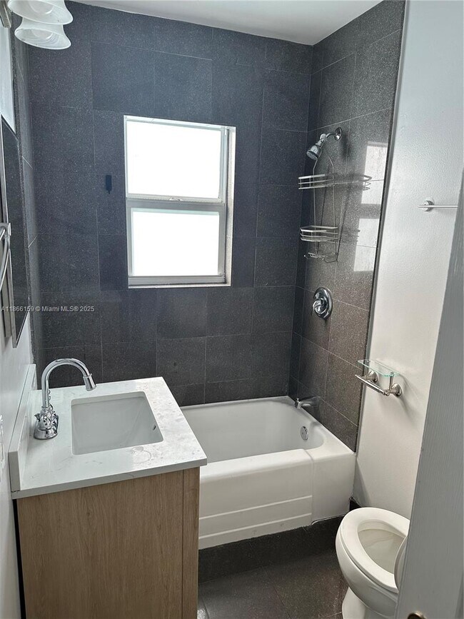 Foto del edificio - 720 N 26th Ave
