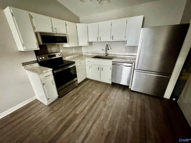 Building Photo - 3702 Squaw Valley Dr SW