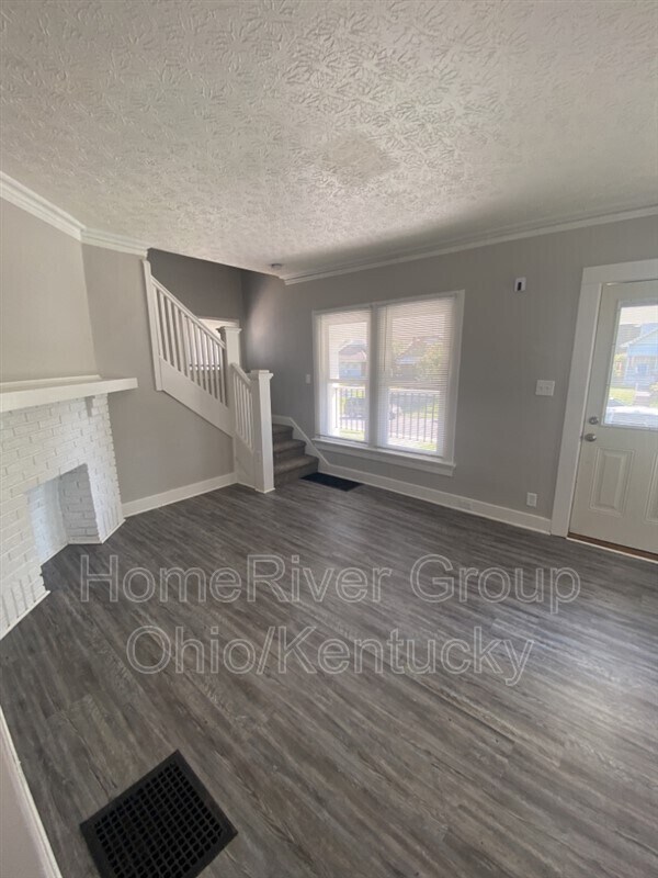 Foto del edificio - 1319 Highland Ave