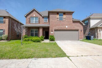 Building Photo - 3440 Canyon Lake Dr
