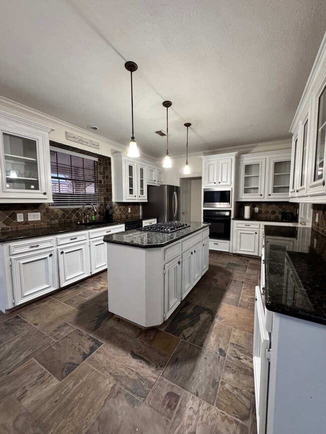 Building Photo - 8215 Turnmill Ct