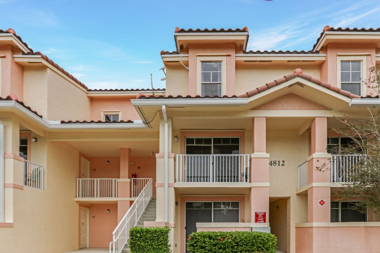 4812 S Central Blvd Unit 22, Jupiter, FL 33458 Condo for Rent in