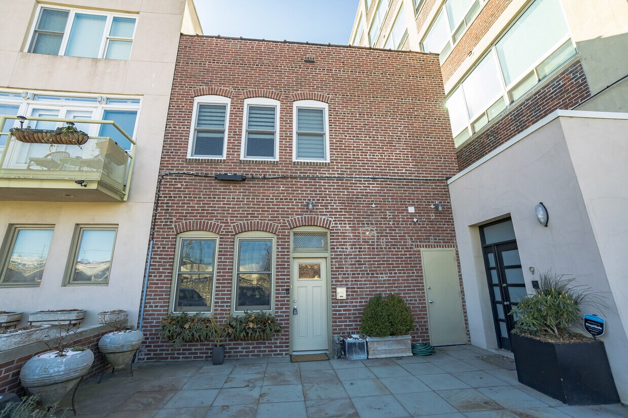 501 Vine St Unit 8, Philadelphia, PA 19106 Condo for Rent in Philadelphia, PA
