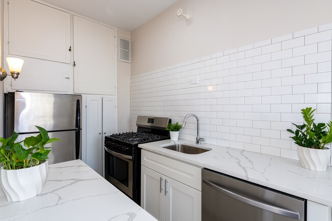 The Parkway - The Parkway Apartments