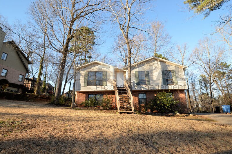 1304 Shades Run Cir, Hoover, AL 35244 House for Rent in Hoover, AL