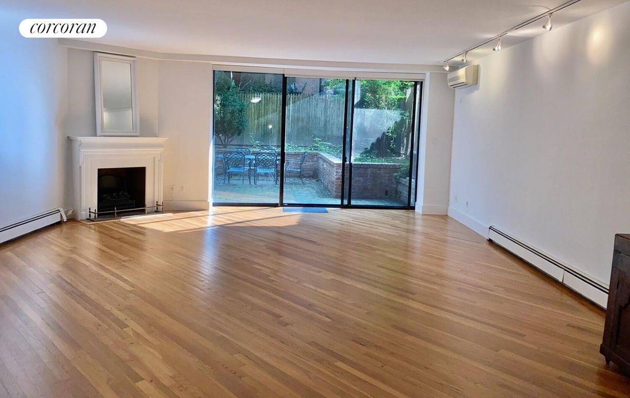 Foto principal - 842 Carroll St